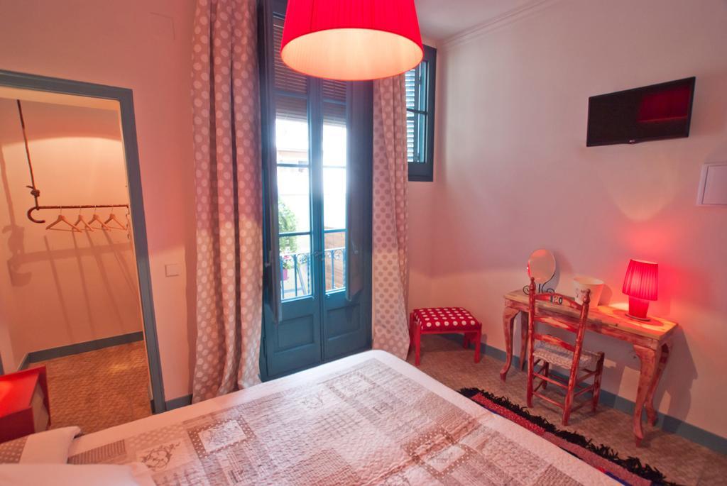 Hotel Hostal Chic Sant Feliu de Guíxols Quarto foto